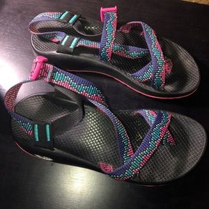 Chaco women’s Z2 Classic Sandal 10M AMP Magenta